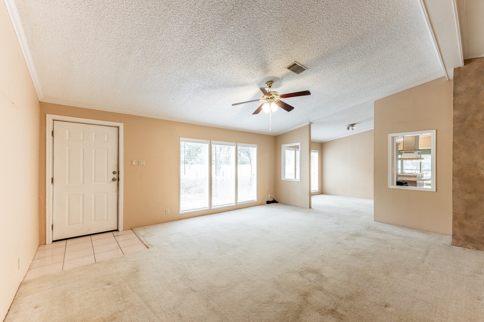 290 Townley Ranch Road Huntsville, TX 77320 - Photo 5 of 50