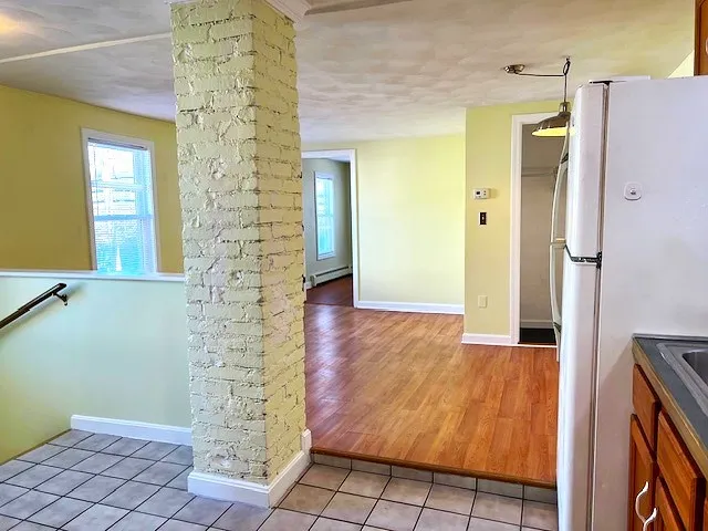 $1,650 | 513 Wood Street, Unit 2, Bristol, RI 02809