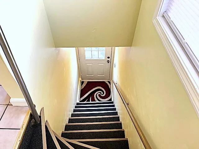 $1,650 | 513 Wood Street, Unit 2, Bristol, RI 02809