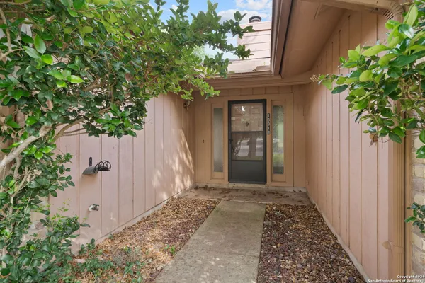$1,650 | 13918 Tree Crossing Street, San Antonio, TX 78247