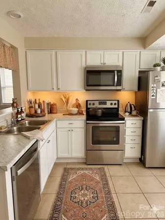 $215,000 | 9632 Vinca Circle, Unit D, Charlotte, NC 28213