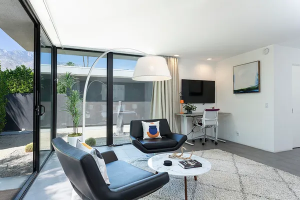 $1,350,000 | 1650 East San Jacinto Way, Palm Springs, CA 92262