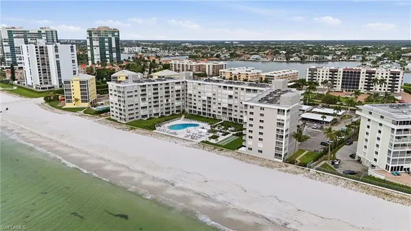 $12,000 | 3443 Gulf Shore Boulevard North, Unit 814, Naples, FL 34103