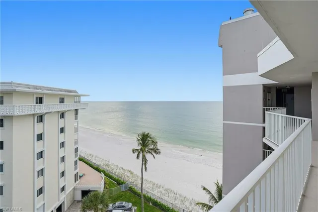 a view of an entryway