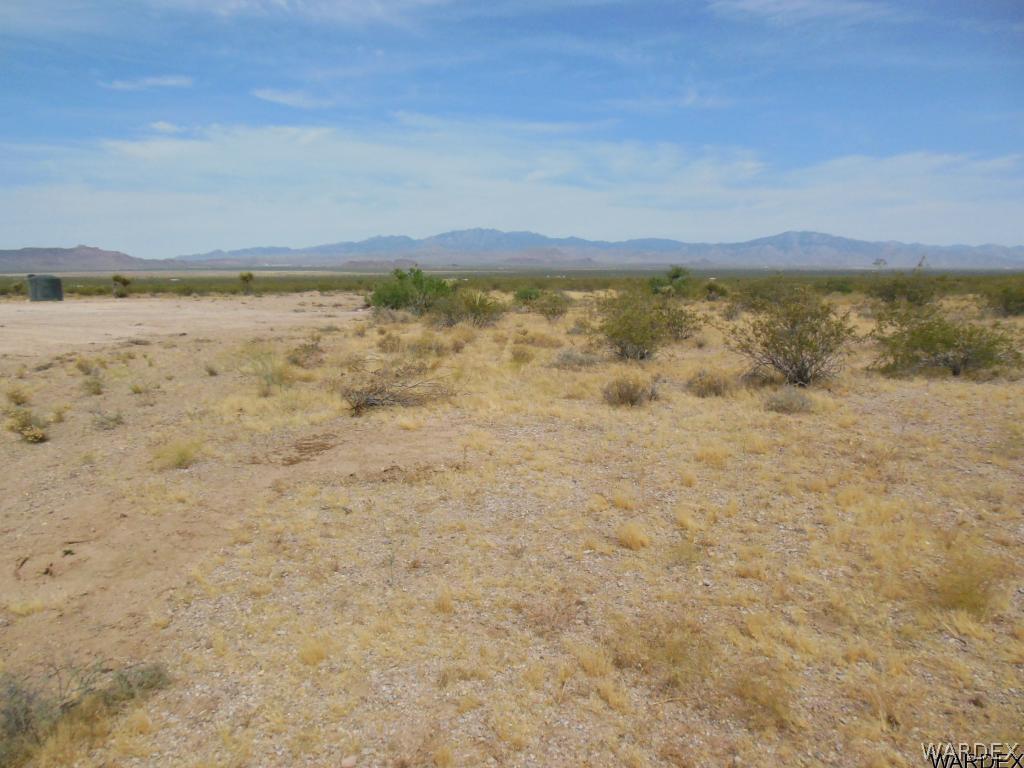 3352 South Opal Road Golden Valley, AZ 86413 - Photo 18 of 31