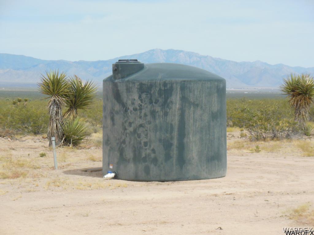3352 South Opal Road Golden Valley, AZ 86413 - Photo 4 of 31 New 2500 gal water tank