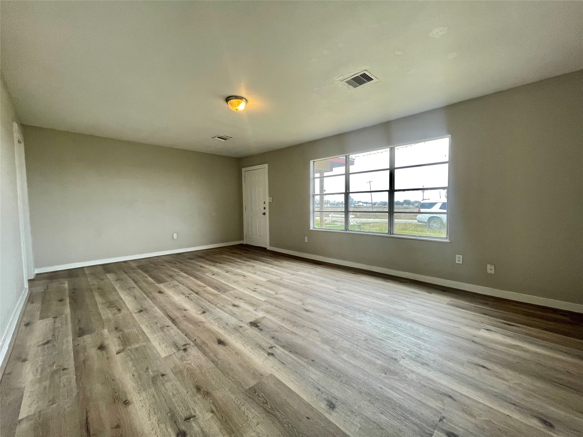 327 West 7th Street Freeport, TX 77541 - Photo 3 of 14