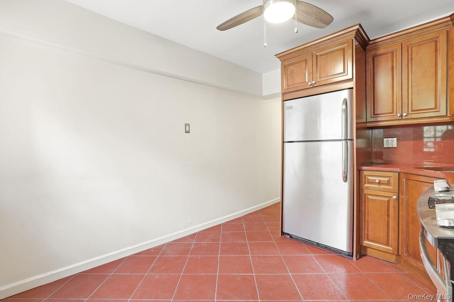 4223 Digney Avenue Bronx, NY 10466 - Photo 30 of 39