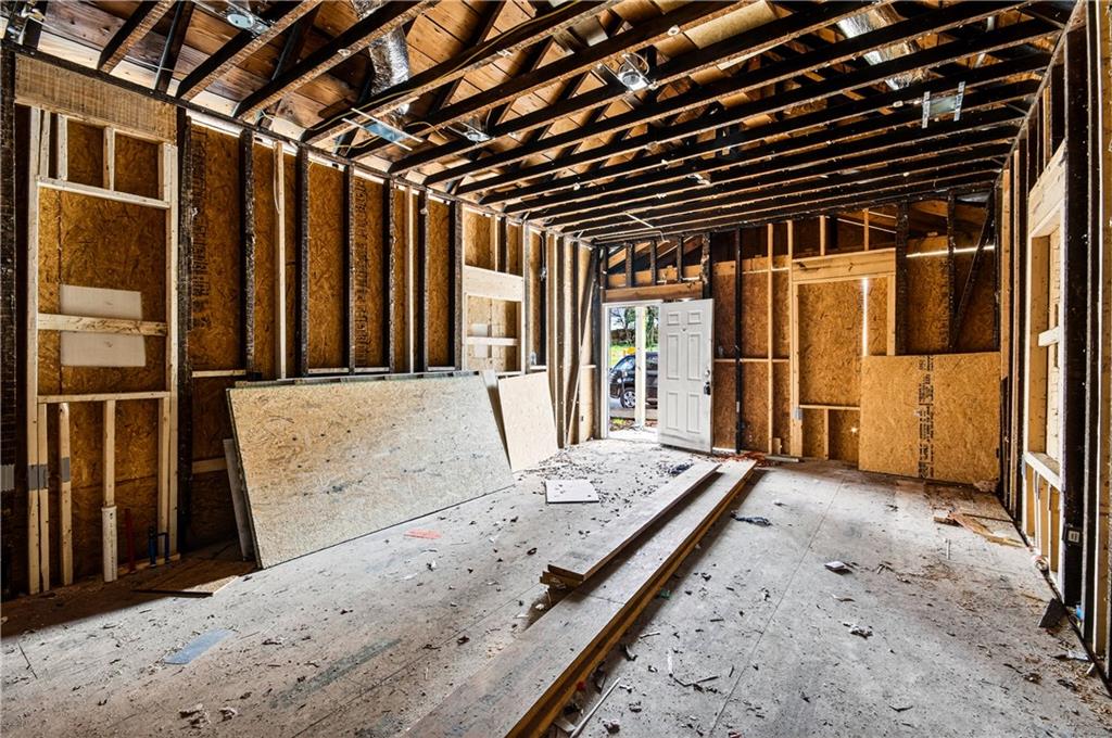 913 Smith Street Southwest Atlanta, GA 30310 - Photo 13 of 43