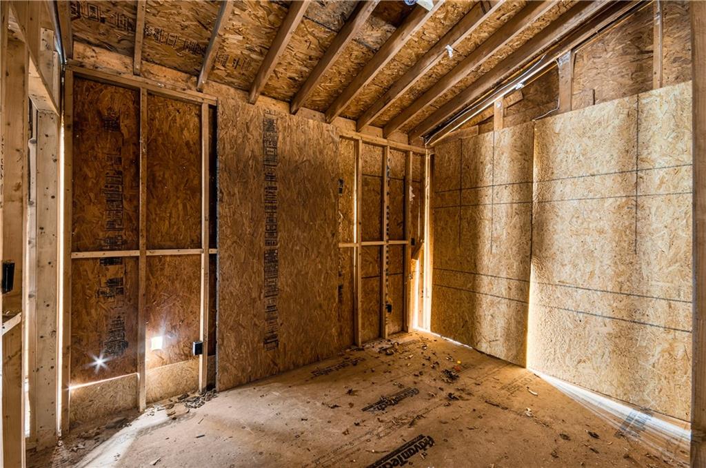 913 Smith Street Southwest Atlanta, GA 30310 - Photo 22 of 43 a view of an empty room