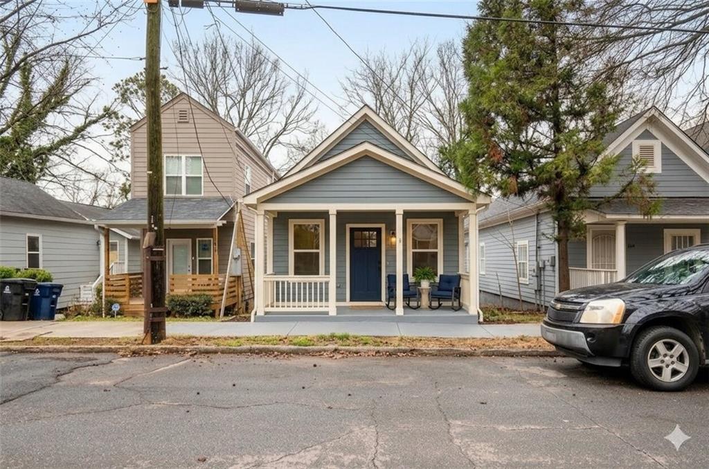 913 Smith Street Southwest Atlanta, GA 30310 - Photo 32 of 43 a car parked in front of a house