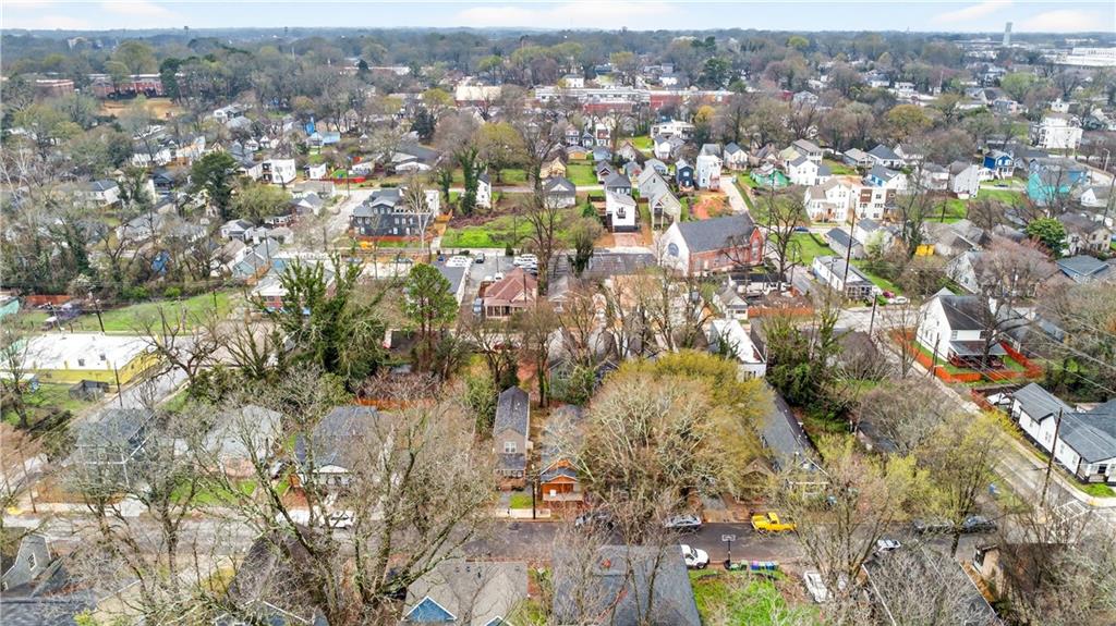 913 Smith Street Southwest Atlanta, GA 30310 - Photo 43 of 43 an aerial view of residential houses with outdoor space