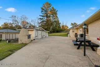$340,000 | 206 Plantation Drive, Vicksburg, MS 39183