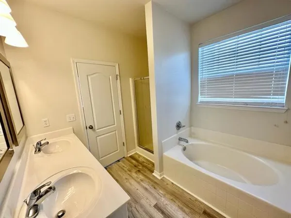 $1,850 | 609 Prairie Street, Crestview, FL 32536