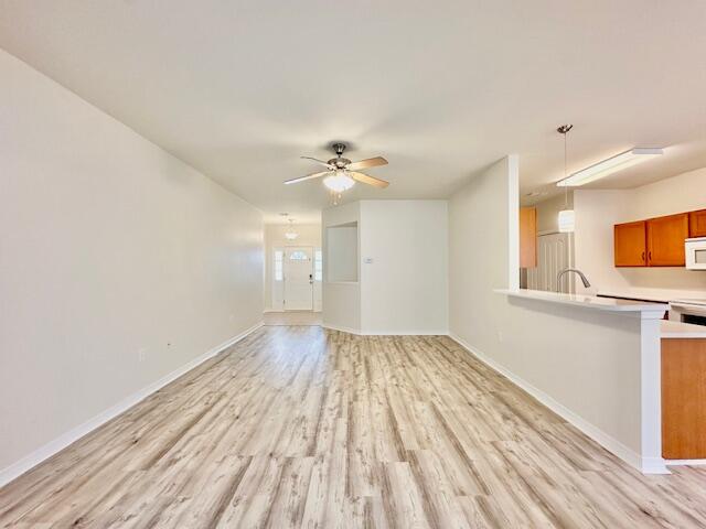 609 Prairie Street Crestview, FL 32536 - Photo 4 of 27 Living room