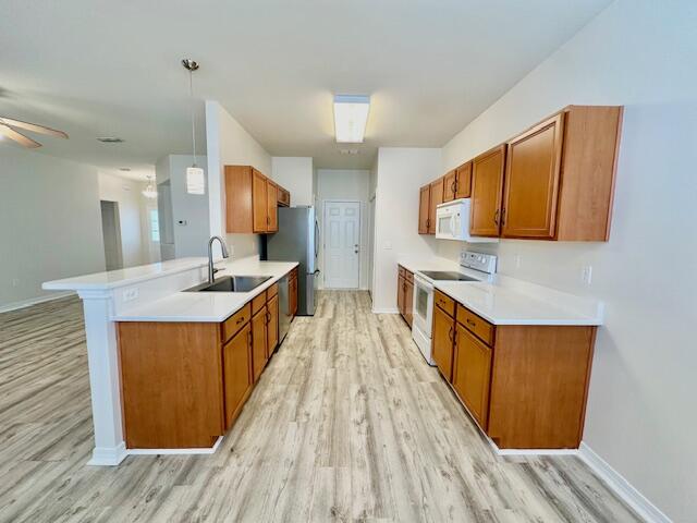 609 Prairie Street Crestview, FL 32536 - Photo 5 of 27 Kitchen