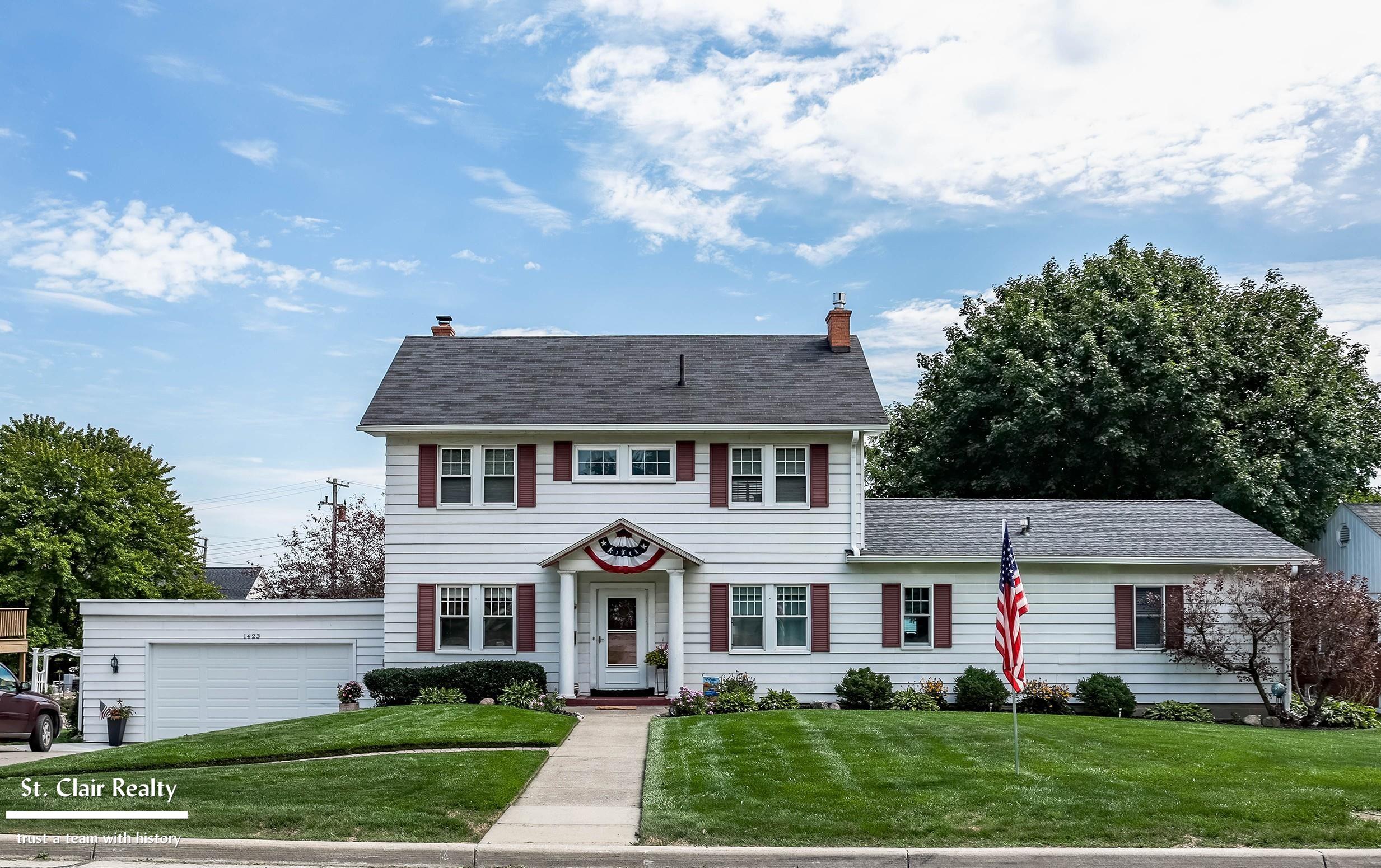 1423 South Riverside Avenue St. Clair, MI 48079 - Photo 3 of 44