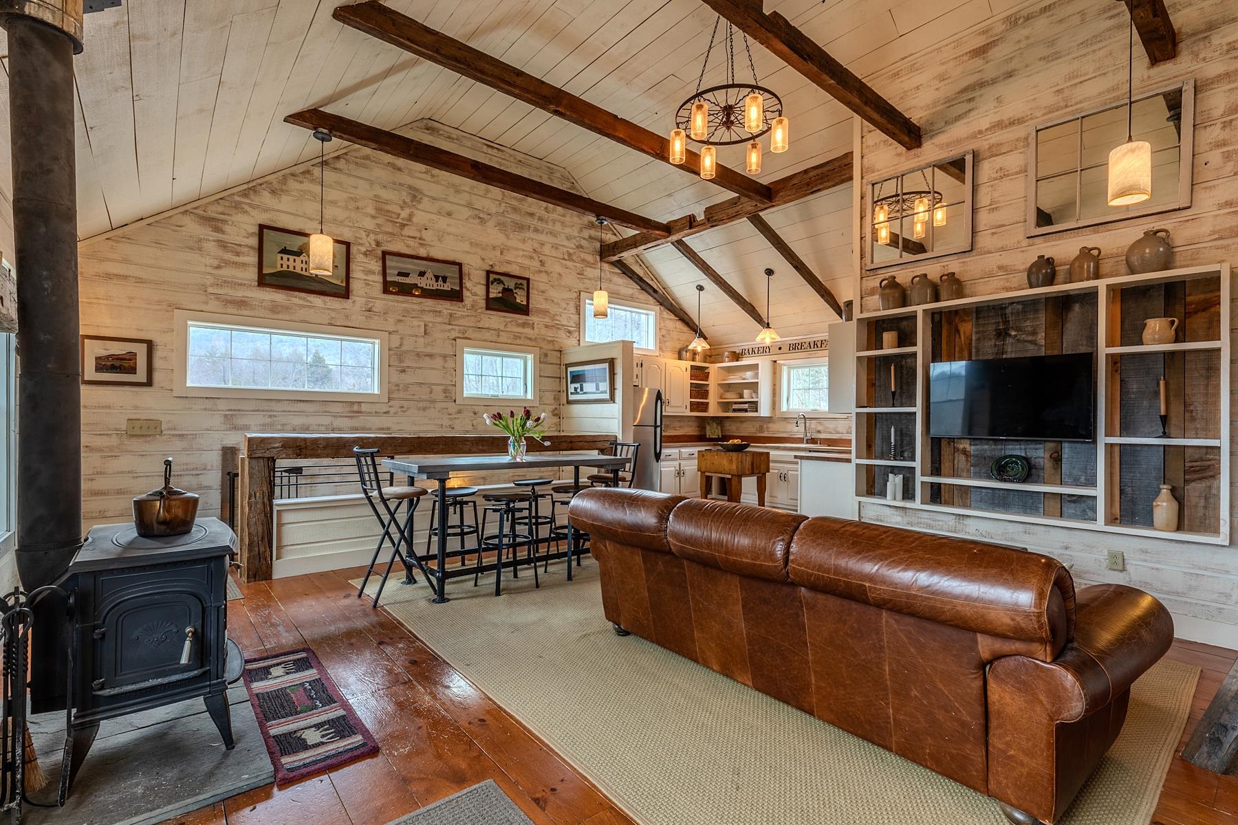 384 Alden Road Sunderland, VT 05250 - Photo 8 of 42