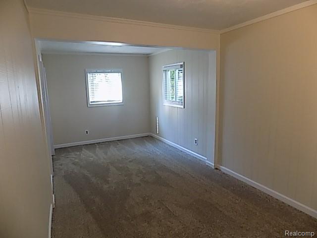 472 Roth Boulevard Clawson, MI 48017 - Photo 8 of 23 DSCN1524.JPG