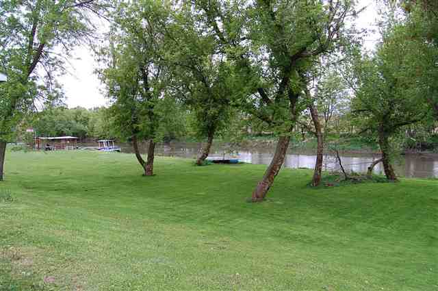5763 West Richland Road Freeport, IL 61032 - Photo 7 of 9 a view of park