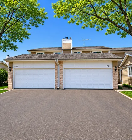 $3,250 | 424 Mallard Drive, Unit 424, Deerfield, IL 60015