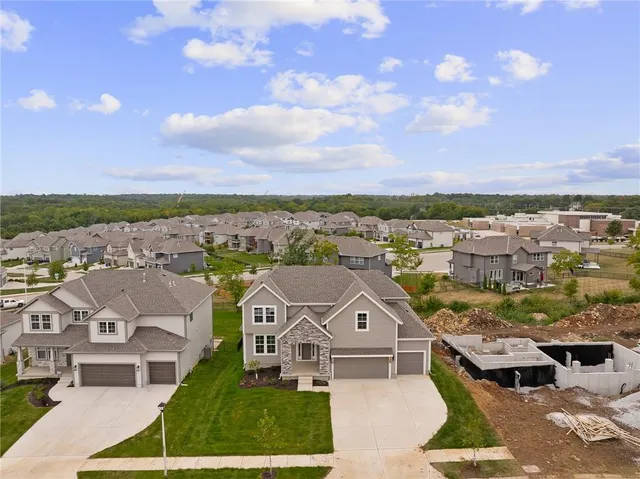 $724,950 | 19787 West 114th Place, Olathe, KS 66061