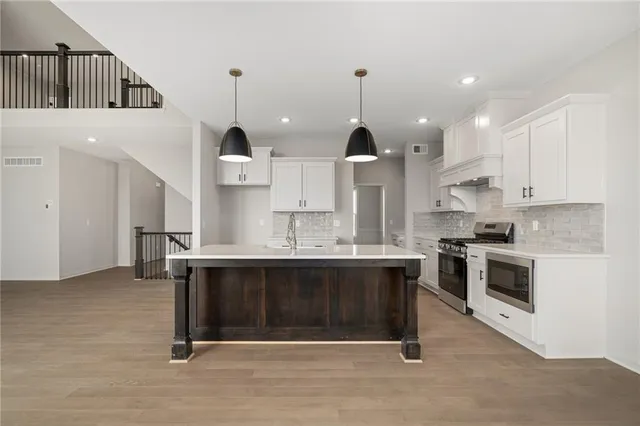 $724,950 | 19787 West 114th Place, Olathe, KS 66061