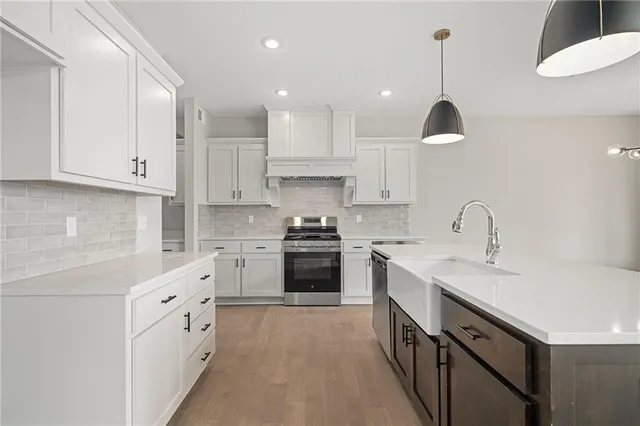 $724,950 | 19787 West 114th Place, Olathe, KS 66061