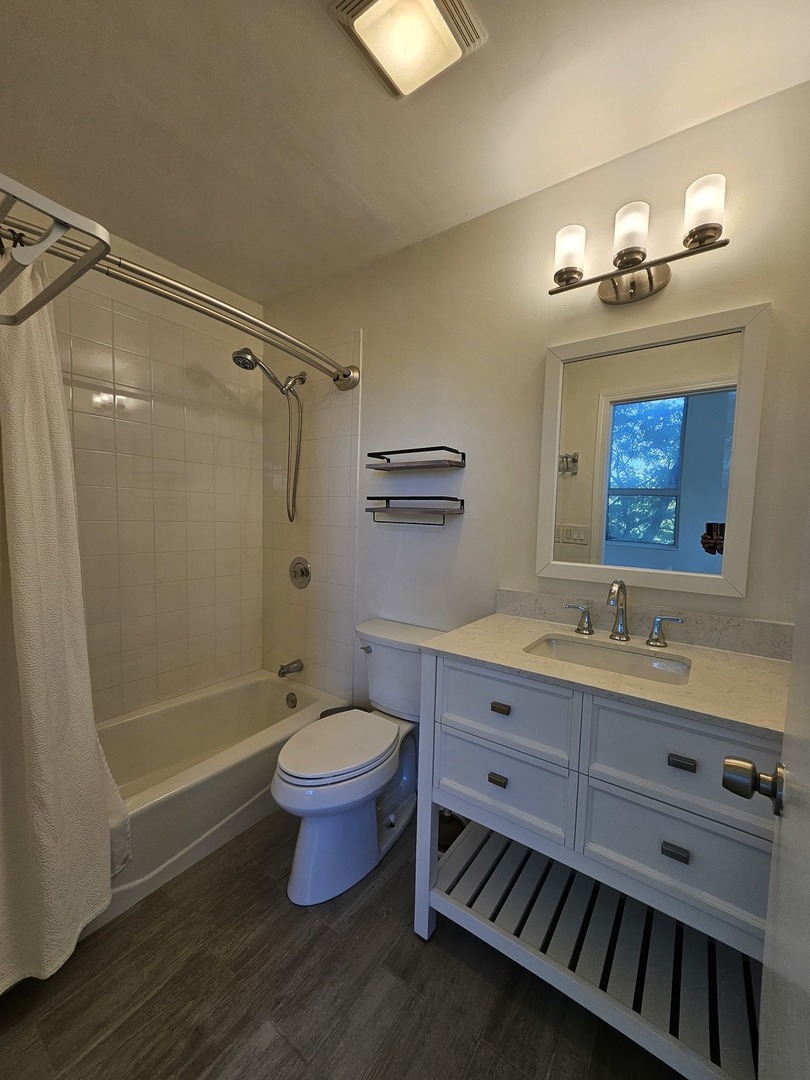 809 North Racine Avenue, Unit 203 Chicago, IL 60642 - Photo 19 of 22