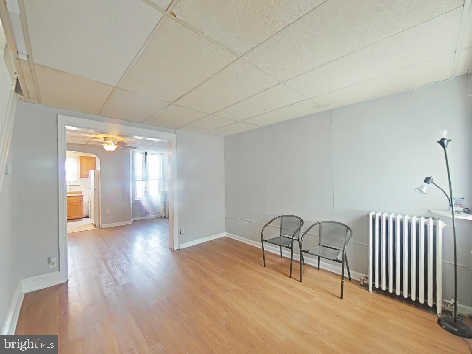 7259 Guilford Road Upper Darby, PA 19082 - Photo 5 of 38 Entrance Living Room