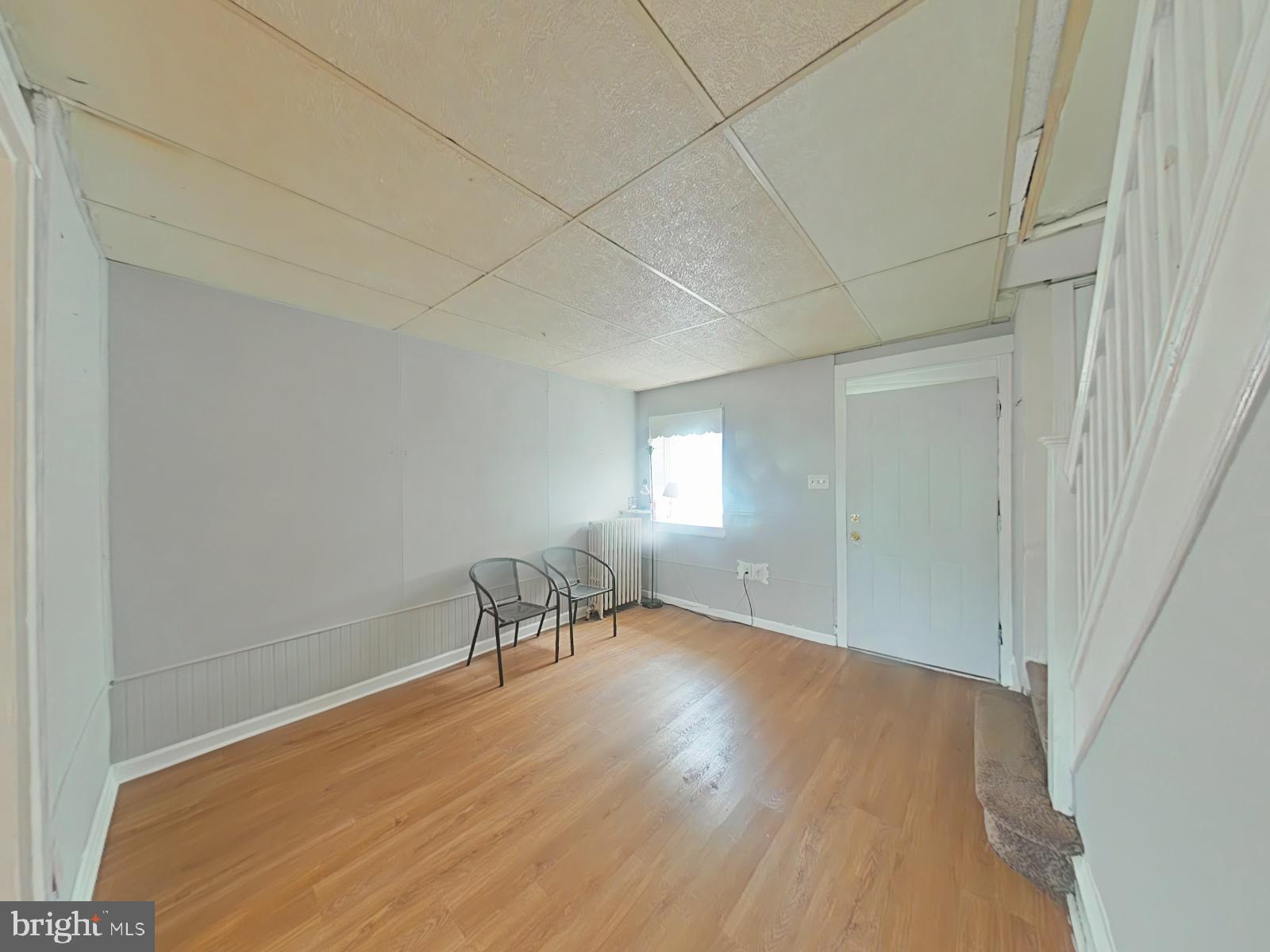7259 Guilford Road Upper Darby, PA 19082 - Photo 7 of 38 Living Room
