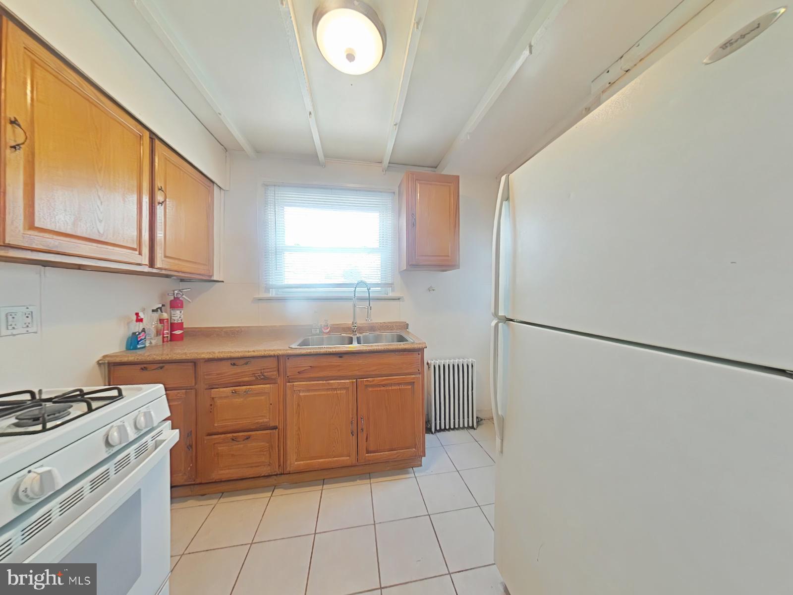7259 Guilford Road Upper Darby, PA 19082 - Photo 10 of 38 Kitchen