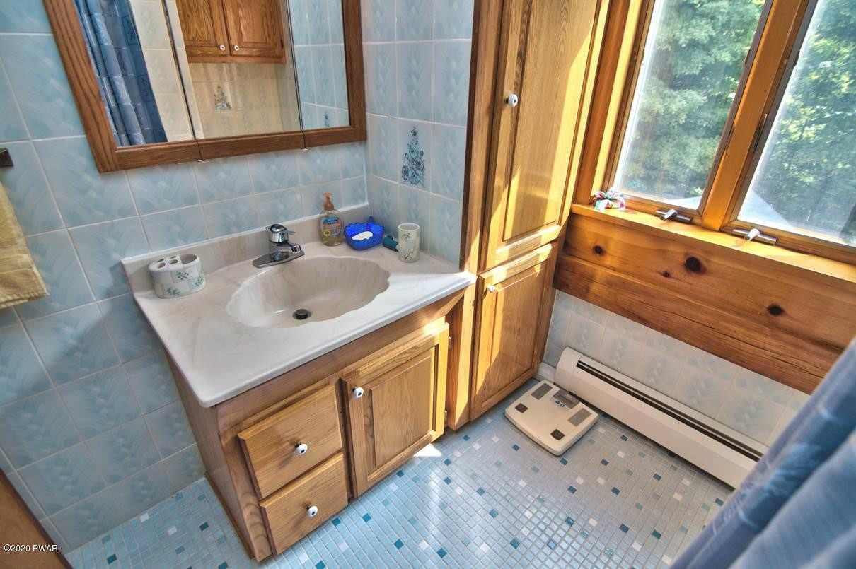 2370 Wrighter Lake Road Thompson, PA 18465 - Photo 47 of 106 Bathroom 2
