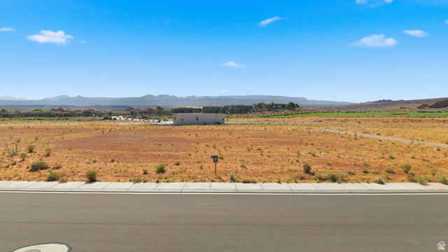 3265 Guide Star Way, Unit 37 Hurricane, UT 84737 - Photo 4 of 10