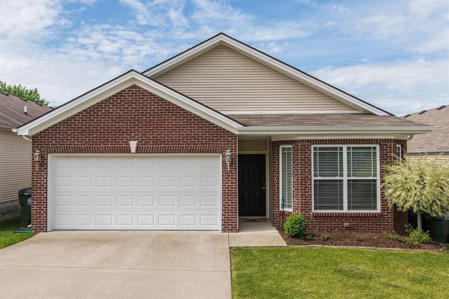 220 Shell Court Lexington, KY 40511 - Photo 2 of 28 Photo 2
