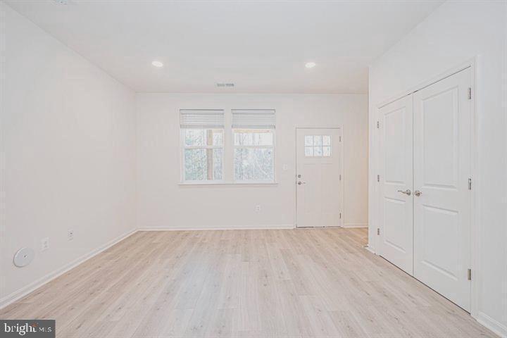 7315 Martin Farm Circle Rosedale, MD 21237 - Photo 33 of 41