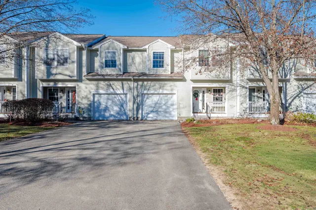 $390,000 | 1465 Hooksett Road, Unit 1003, Hooksett, NH 03106