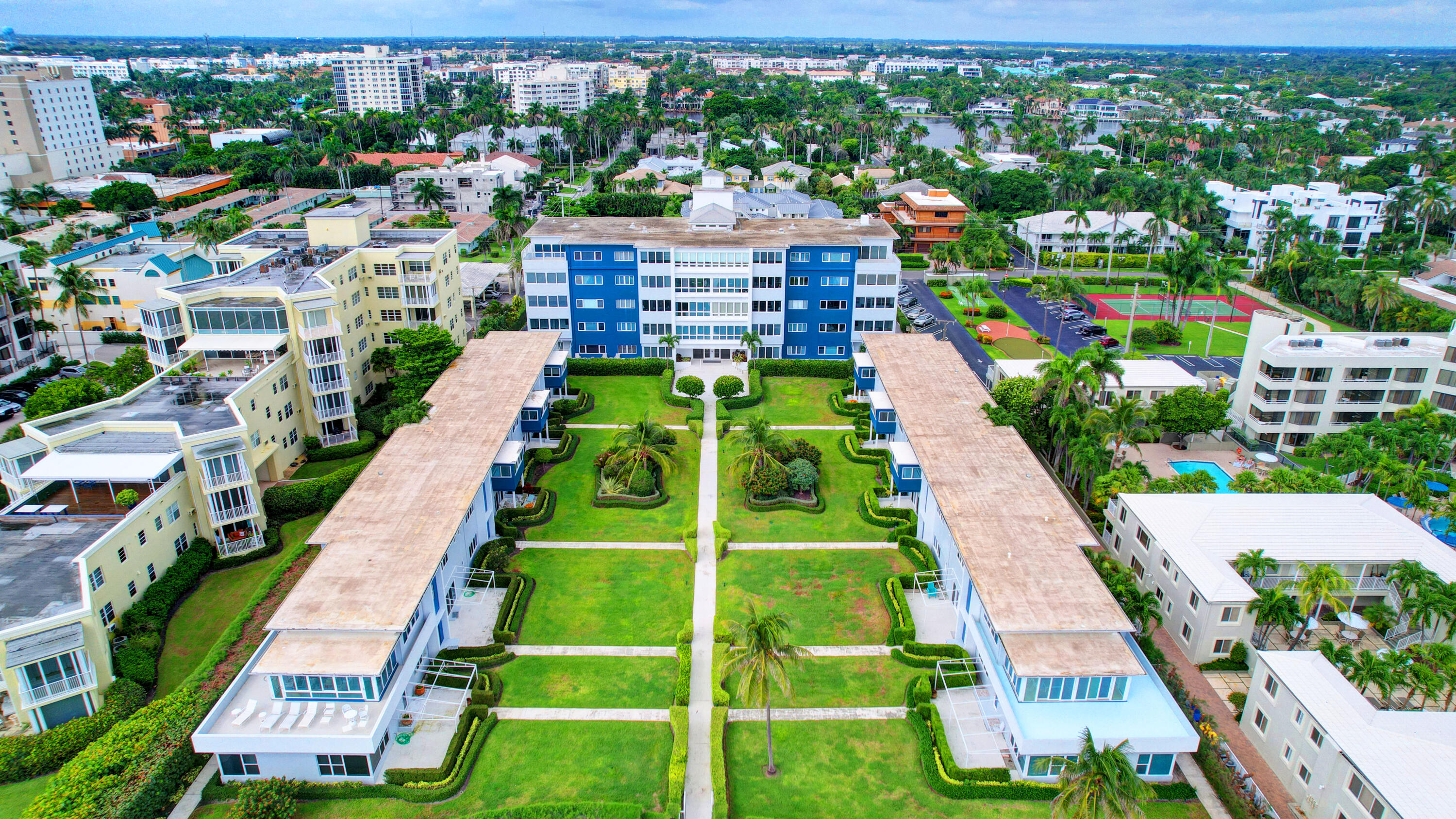 120 North Ocean Boulevard, Unit PH6 Delray Beach, FL 33483 - Photo 49 of 66 02_apartment air (2)