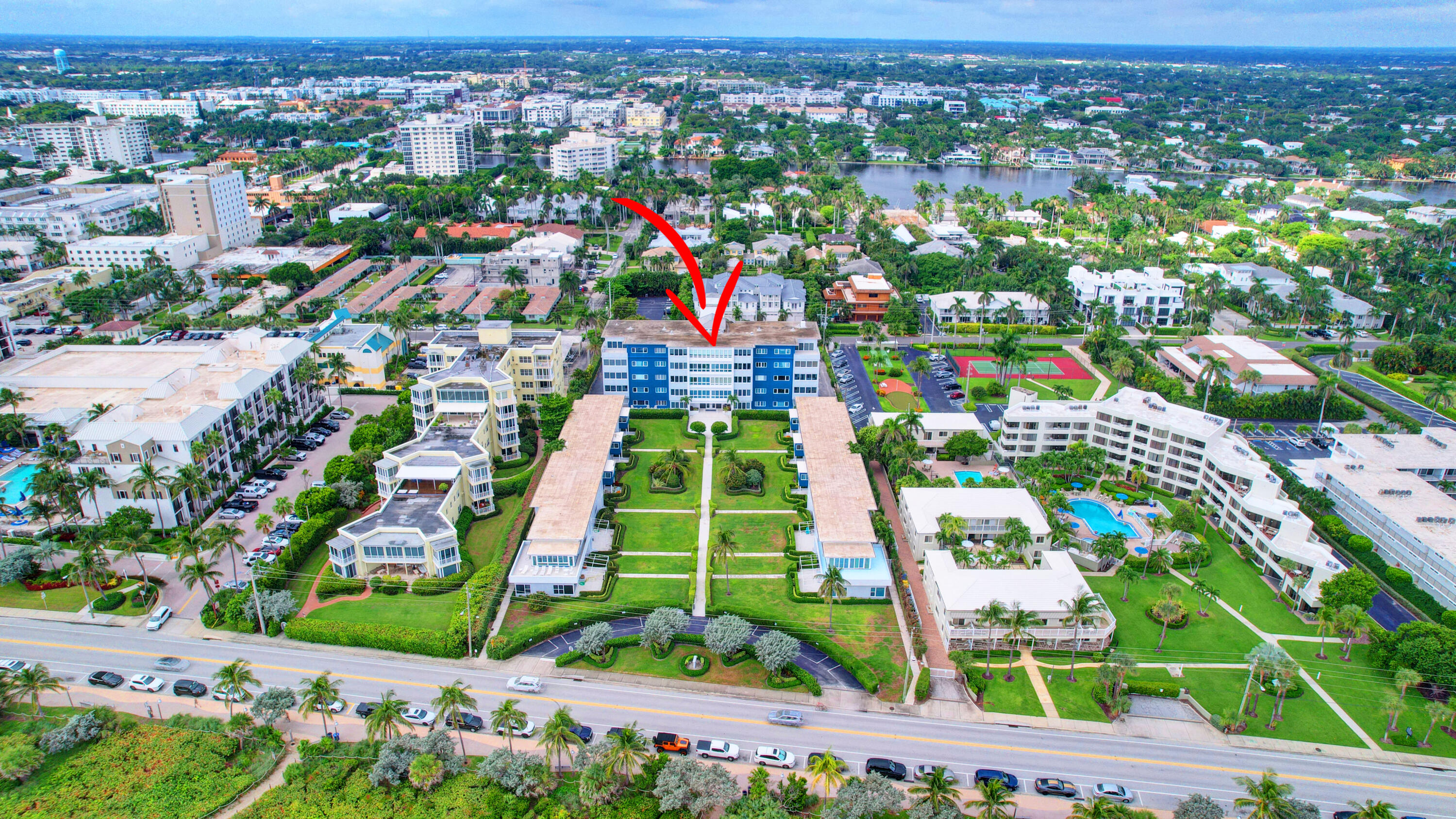 120 North Ocean Boulevard, Unit PH6 Delray Beach, FL 33483 - Photo 51 of 66 04_apartment air (4)