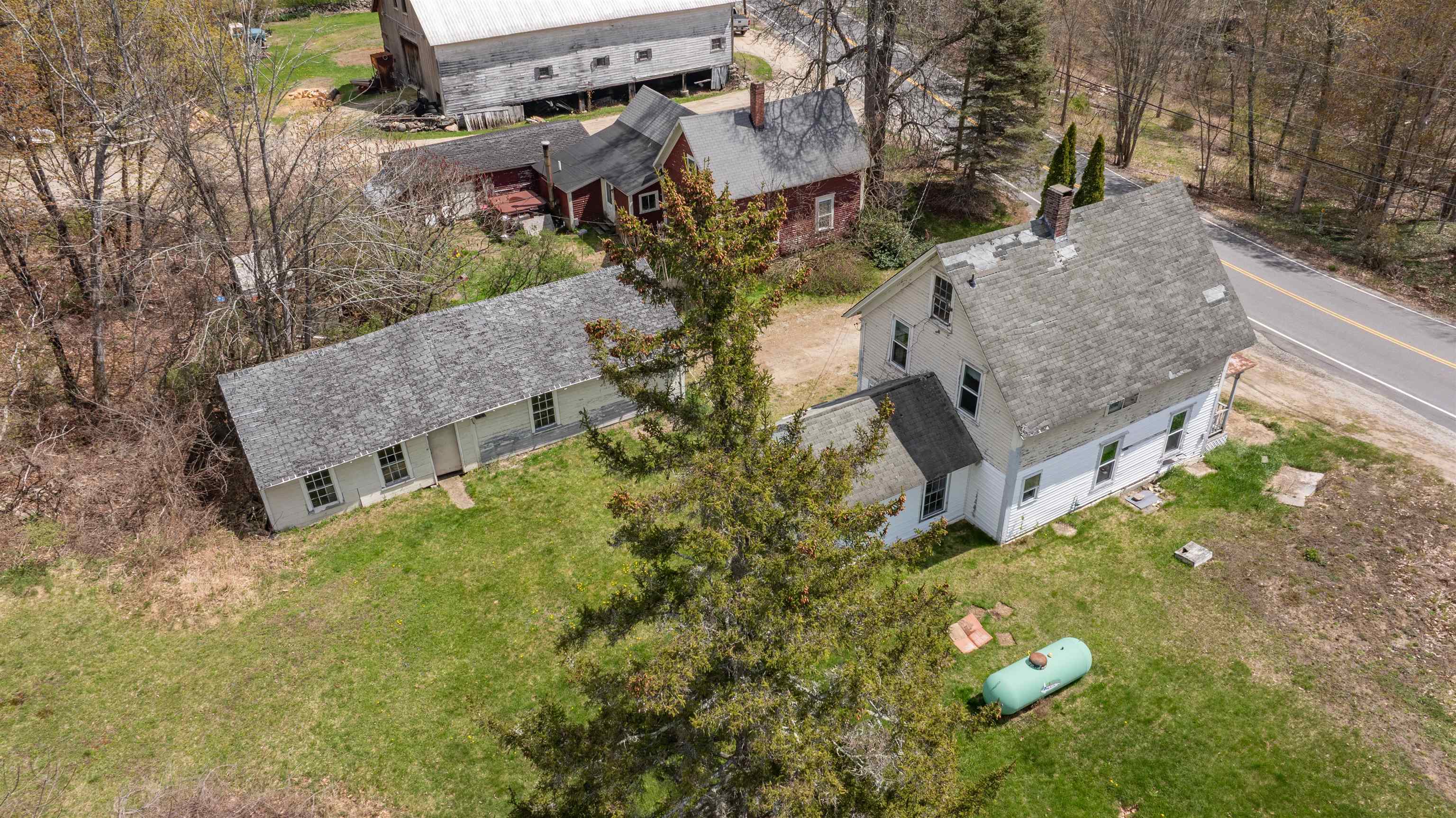 57 Concord Stage Road Weare, NH 03281 - Photo 3 of 50 Gallery Image 3