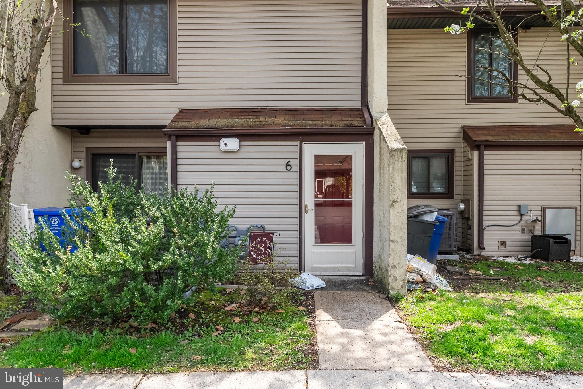6 West Azalea Lane Mount Laurel, NJ 08054 - Photo 1 of 22