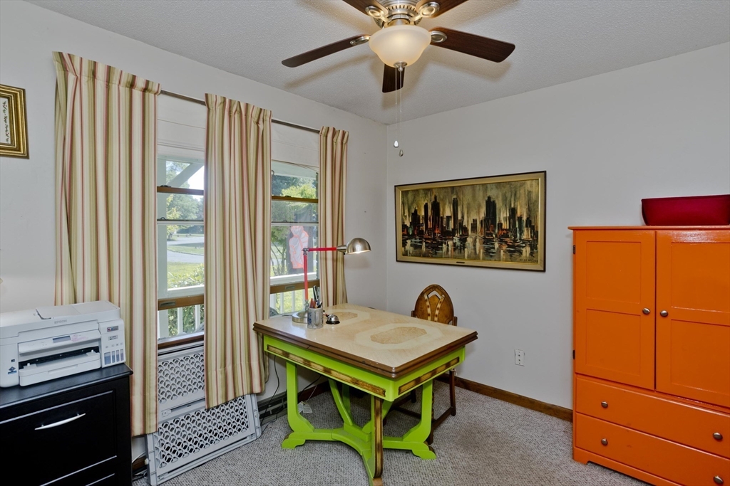 82 Pilgrim Road East Longmeadow, MA 01028 - Photo 10 of 42