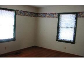 593 West Green Road Bloomington, IN 47403 - Photo 12 of 16 Gallery Image 12