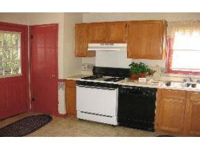 593 West Green Road Bloomington, IN 47403 - Photo 7 of 16 Gallery Image 7
