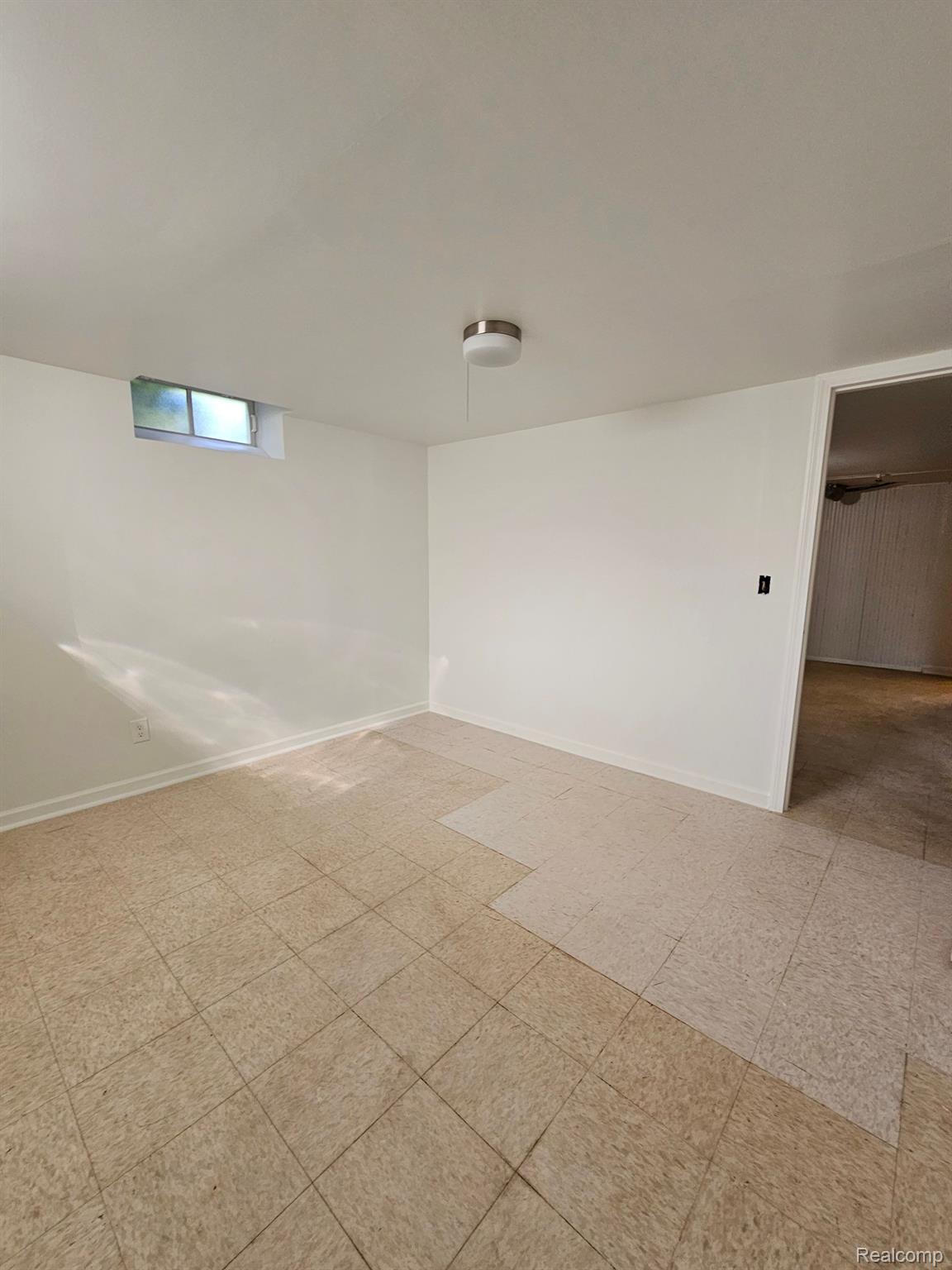 28071 Ridgebrook Road Farmington, MI 48334 - Photo 40 of 47 Gallery Image 40