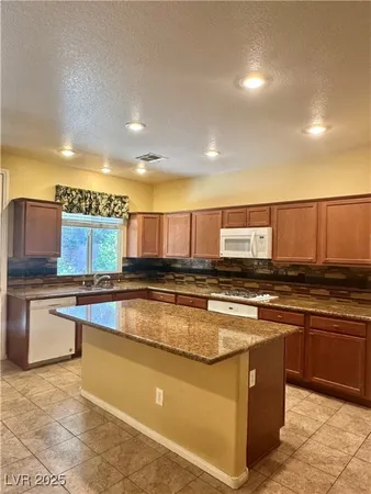 $450,000 | 7977 Red Rock Ridge Avenue, Las Vegas, NV 89179