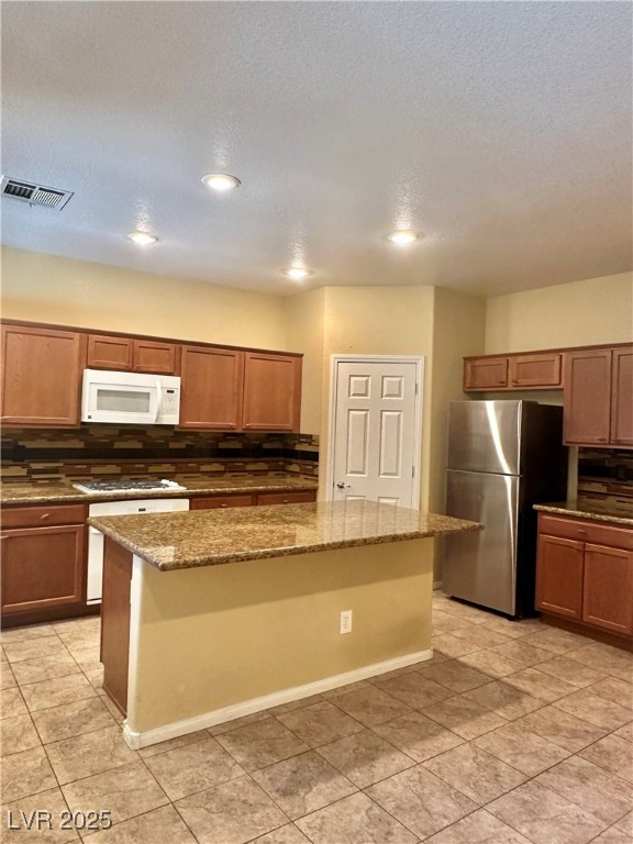 7977 Red Rock Ridge Avenue Las Vegas, NV 89179 - Photo 12 of 43 Plenty of Space!