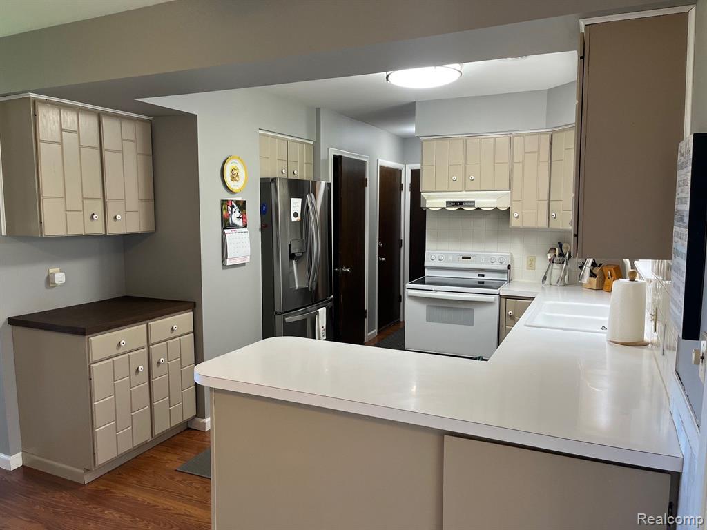 12041 West Pierson Road Flushing, MI 48433 - Photo 15 of 20