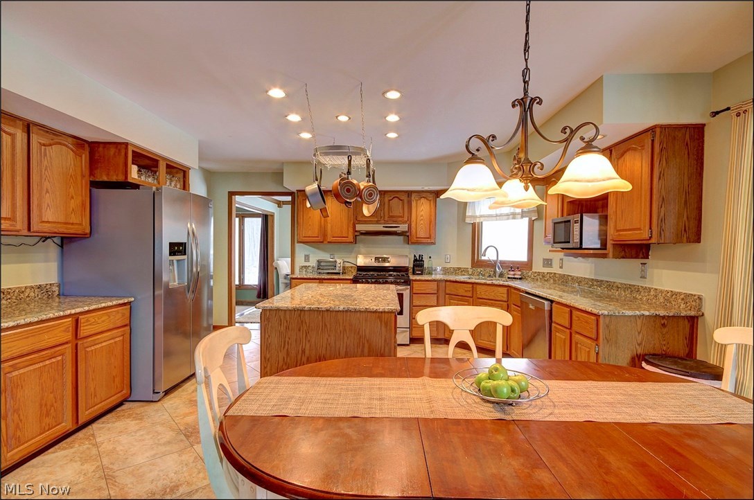 545 East Jackson Road Aurora, OH 44202 - Photo 12 of 35 Gallery Image 12