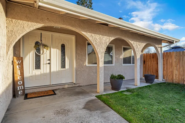 $399,000 | 2571 Erin Lane, Redding, CA 96002